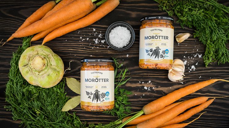 Fermenterade morötter från Tistelvind kryddade med dill, dragon och lagerblad