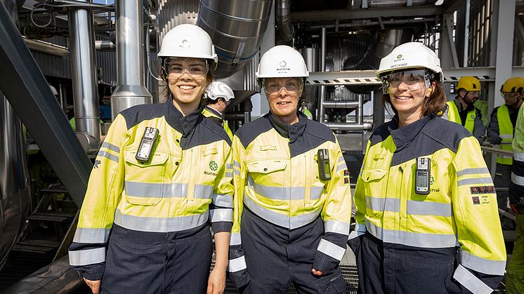 Ayanne De Oliveira Maciel, Ulrika Rova och Io Antonopoulou, är forskare inom biokemisk processteknik vid Luleå tekniska universitet som fångar in koldioxid i samarbete med SunPine.