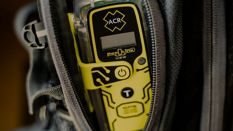 Hi-res image - ACR Electronics - The new ACR Electronics ResQLink View Personal Locator Beacon with Optical Display Technology 