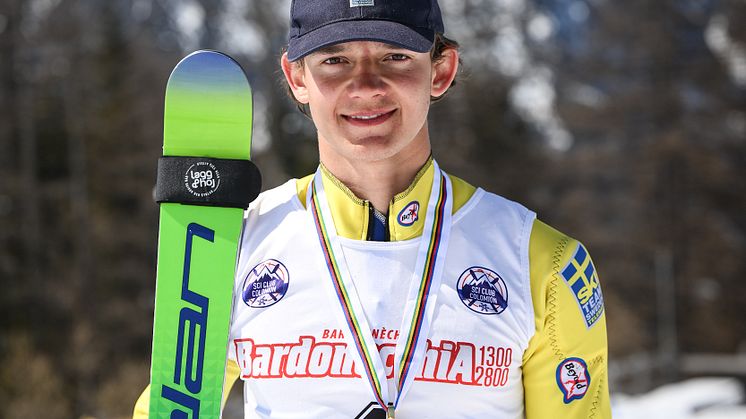 ALVIN GULD-FOTO-DAMIANO BENEDETTO, ASD COLOMION.JPG