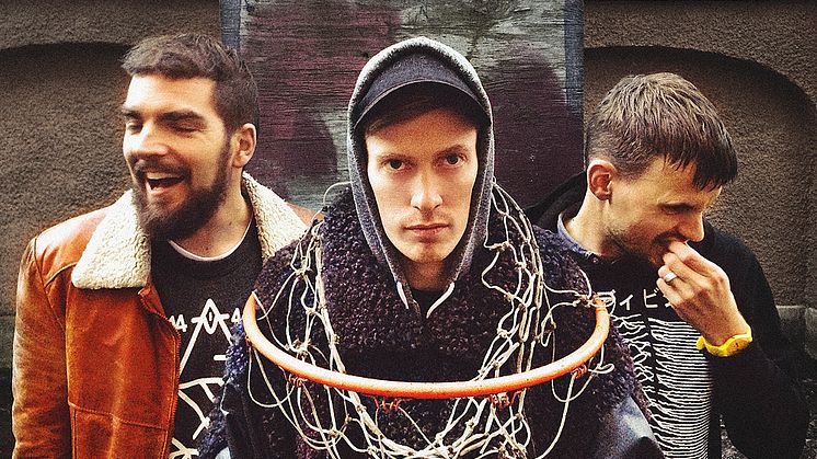 Mash Up International släpper nya singeln "Prison" som gästas av Julia Spada