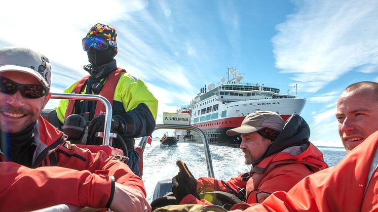 Hurtigruten staff, Antarctica, Half Moon Island