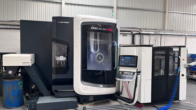 3 DMG MORI DMU 60 eVo Linear 5-Axis Machining Centre with Pallet Loading System