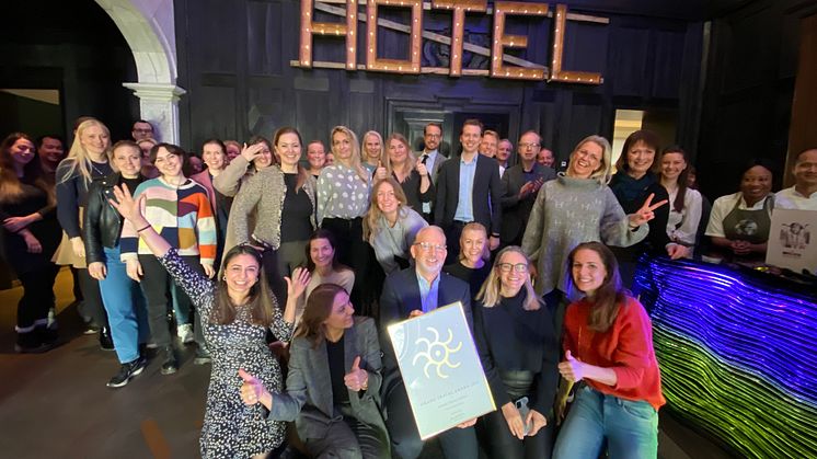 ÅRETS HOTELLKJEDE: Nordic Choice Hotels feirer prisen fra Grand Travel Awards.