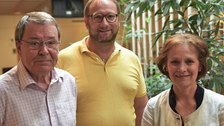 Den styrande majoriteten bestående av Socialdemokraterna, Moderaterna och Liberalerna, här representerad av, från vänster, Sven-Olov Wallin (L), Johan Andersson (S) och Catharina Malmborg (M).