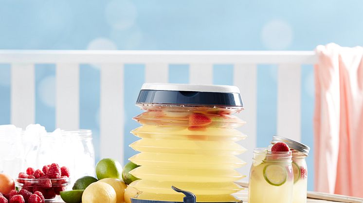 Hopfällbar dryckesbehållare 