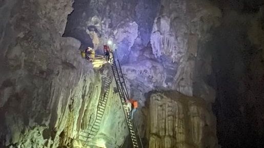 Vietnamese cave - small
