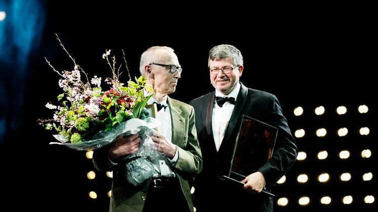 Klaus Hoffmeyer modtog Bikubens Hæderspris 2013