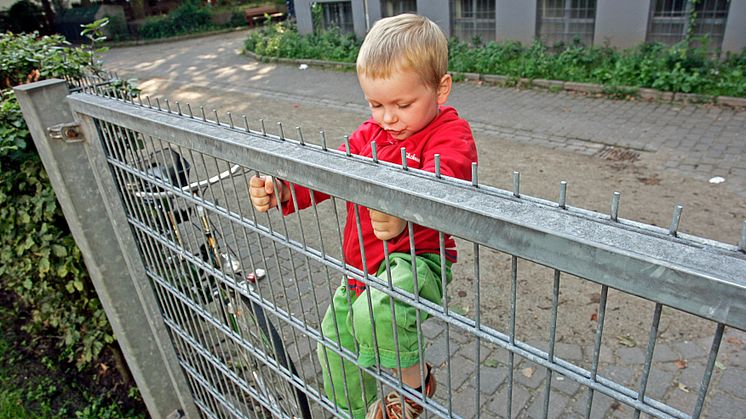 Mit VitaLife-Junior von SIGNAL IDUNA lassen sich Unfall und Krankheit bei Kindern bereits ab dem dritten Lebensmonat absichern.  Foto: SIGNAL IDUNA