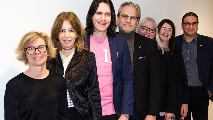Luleå tekniska universitets rektor Birgitta Bergvall-Kåreborn samt forskare Foteini Liwicki, Marcus Liwicki, Michael Nilsson (projektledare), Anna Ståhlbröst, Sabine Mayer och George Nikolakopoulos.