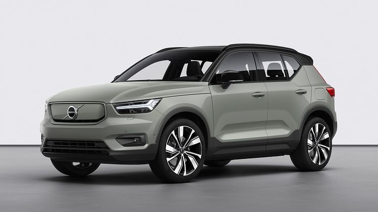 Volvo XC40 Recharge P8 AWD i Sage Green