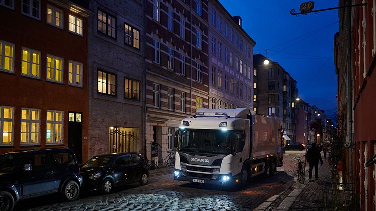 Mit seinen kompakten Außenmaßen und einem geräumigen Innenraum ist das L-Fahrerhaus wie für die Stadt gemacht.
