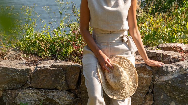 Plagg i linne känns härligt svala under varma sommardagar