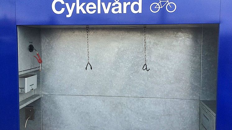 OKQ8 underlättar för cyklister i Västerås – öppnar central cykelvårdsplats  