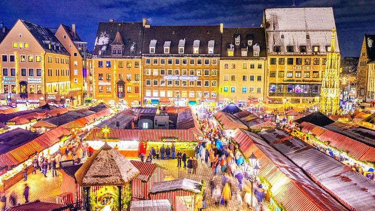DEST_GERMANY_CHRISTMAS_MARKET_CHRISTKINDLESMARKT_NUREMBERG_GettyImages-497371589_Universal_Within usage period_88756