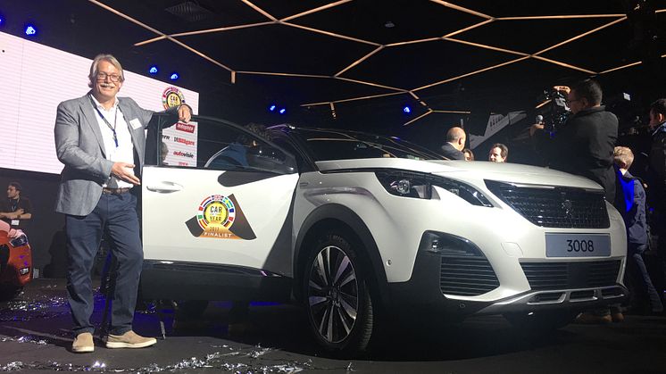 Det danske jurymedlem, Søren W. Rasmussen, havde PEUGEOT 3008 SUV som vinder af "Car of the Year 2017"