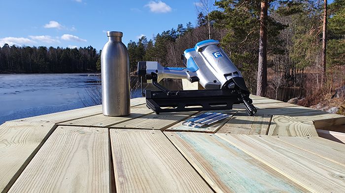 Fasco F70G spikerpistol gir deg friheten til å jobbe uten strøm.