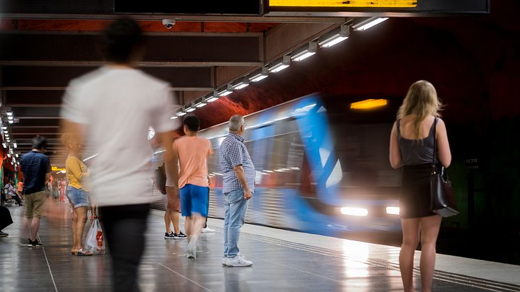 SL har intervjuat ett 70-tal unga mellan 12 och 18 år om hur de reser med kollektivtrafiken. Foto: Gustav Kaiser/SL