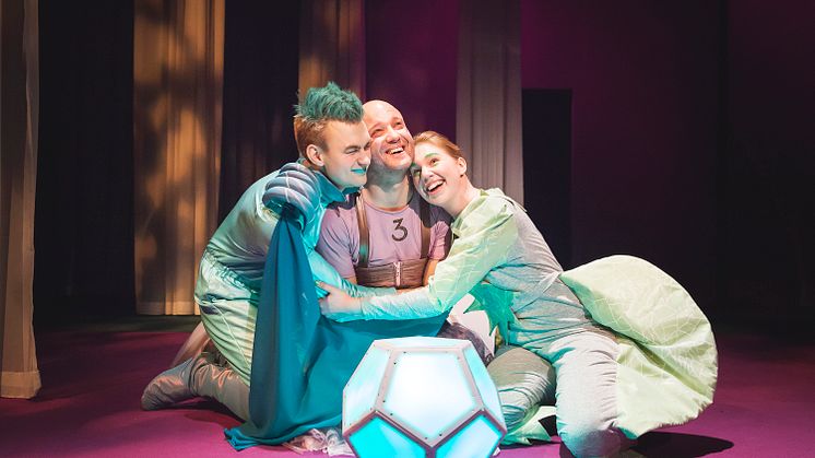 Trean står på huvudet - Våffelteater