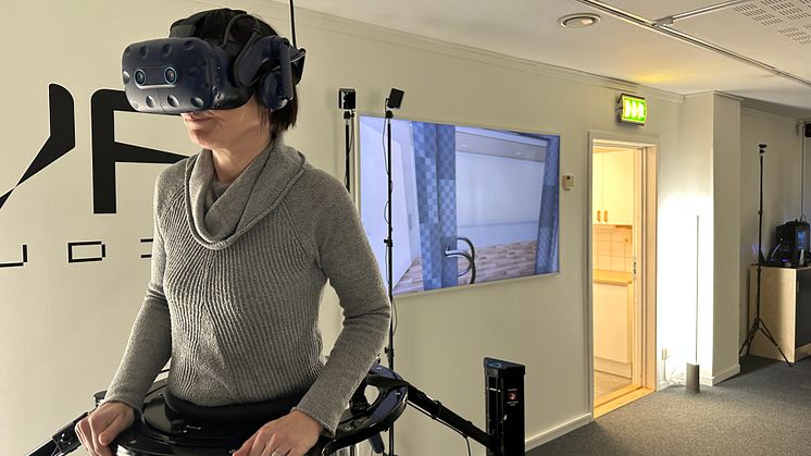 Sjuksköterskan Bibi-Ann Berggren gör ett virtuellt besök på sin nya arbetsplats.