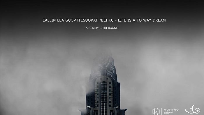 En av de fem konstnärerna i vårens videogudprogram är Gjert Rognli som har skapat videoverket Eallin lea guovttesuorat niehku – Life is a two way dream.