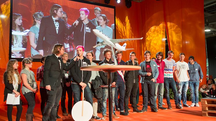 Priset delas ut till klass TE 12A och B på Österportskolan i Ystad. InnoCarnival Skåne 2014.