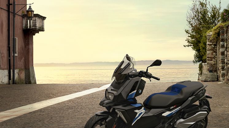 BMW uudisti C 400 X ja C 400 GT -skootterit