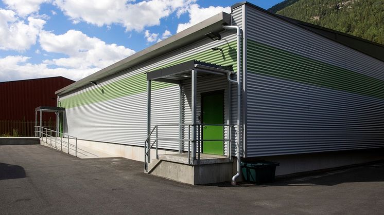 Green Mountain builds a Tier III certified data center in only 5 1/2 months. 