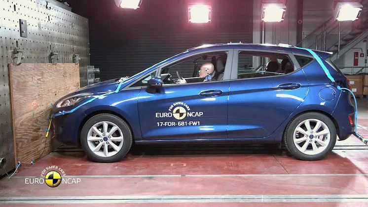 2017 Ford Fiesta crash test montage