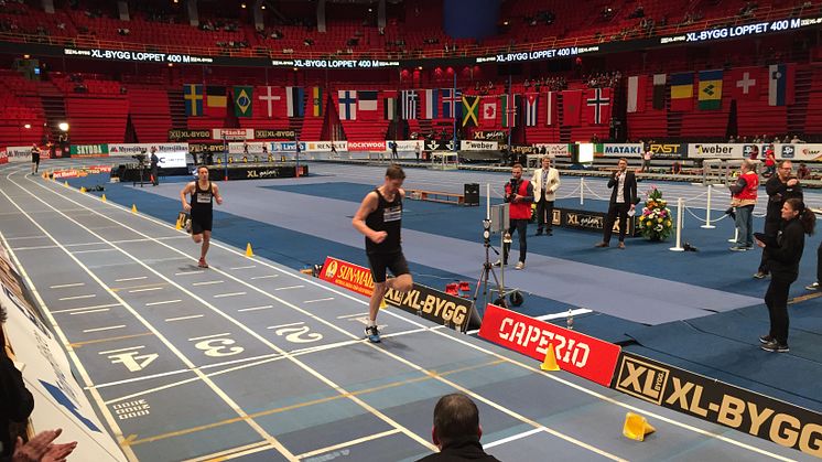 Först över mållinjen i leverantörsloppet