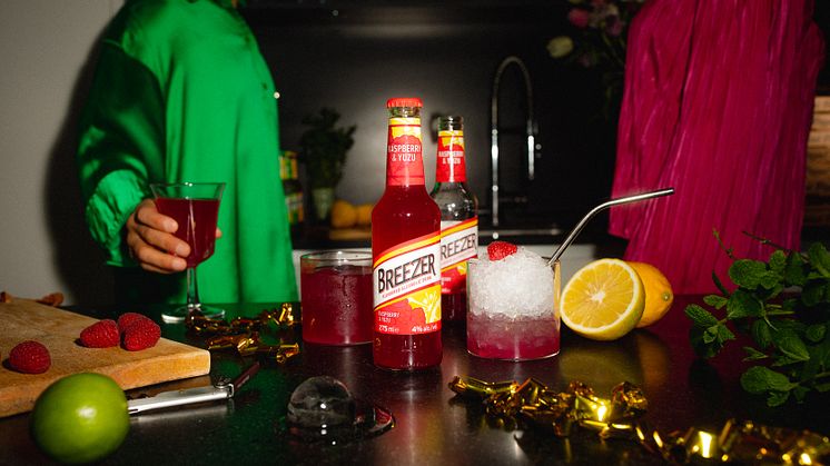 Breezer Raspberry & Yuzu - fräscha nyheten i Breezers blanddryckssortiment!