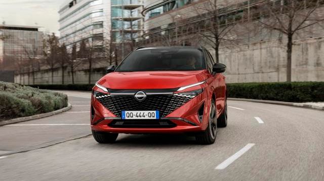 Nissan Qashqai har fået opdateret udvendigt og indvendigt design 