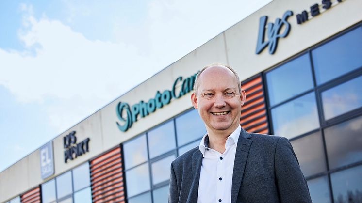 Elektronikkæde laver underskud på trods af rekordomsætning 