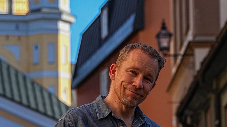 Författarbild Christian Forsberg När allt stod i lågor.jpg