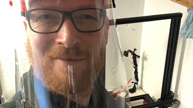 Trond Skår med visir fra egen produksjon