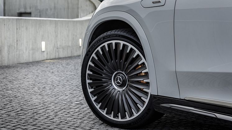 Mercedes-AMG EQE SUV