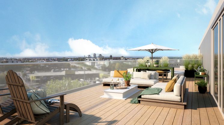 Från den gemensamma takterrassen högst upp i huset på den tionde våningen är det en magnifik utsikt över hela Helsingborgs stad.