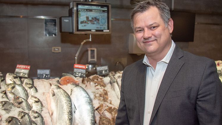 Bjørn-Erik Stabell ved spansk fiskedisk