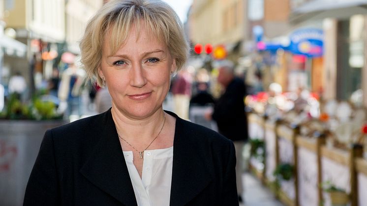 Minister bevittnar avsiktsförklaring på Högskolan