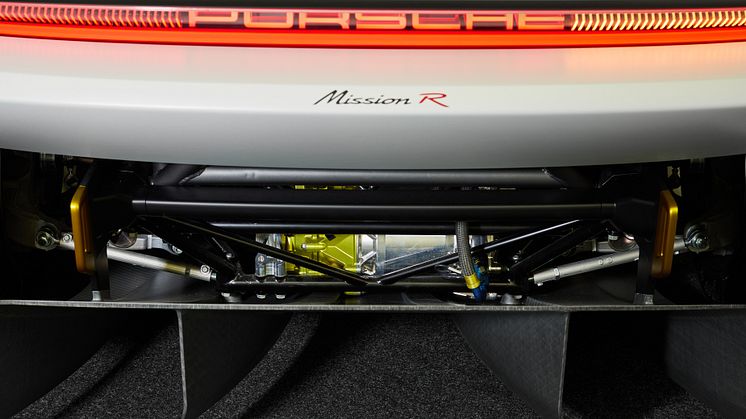 08 Porsche Mission R.jpg