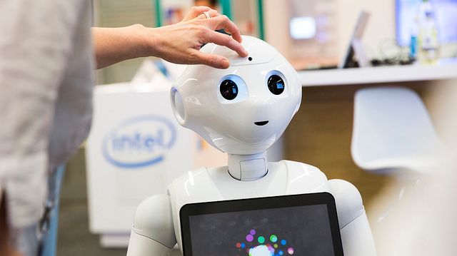 Robotik och smart framtidsteknik för eHälsa visas på Vitalis