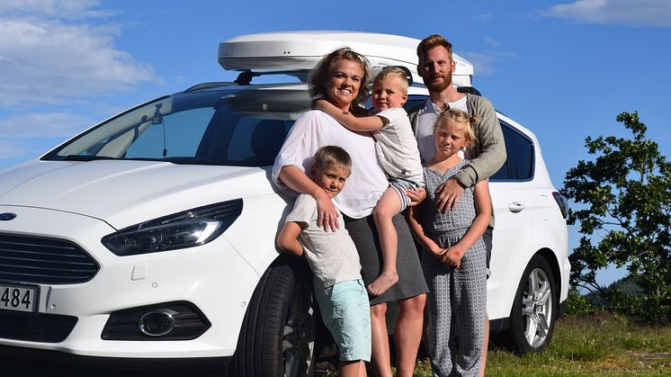 Familieferie: Lager sakte-tv fra en Ford S-MAX gjennom hele Europa