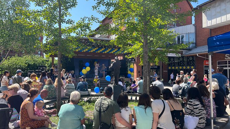 Kom och fira Sveriges nationaldag i Huddinge Centrum