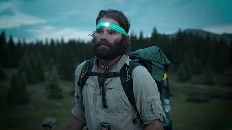 Den smarte og lette BioLite HeadLamp kan lades op, mens du er på farten