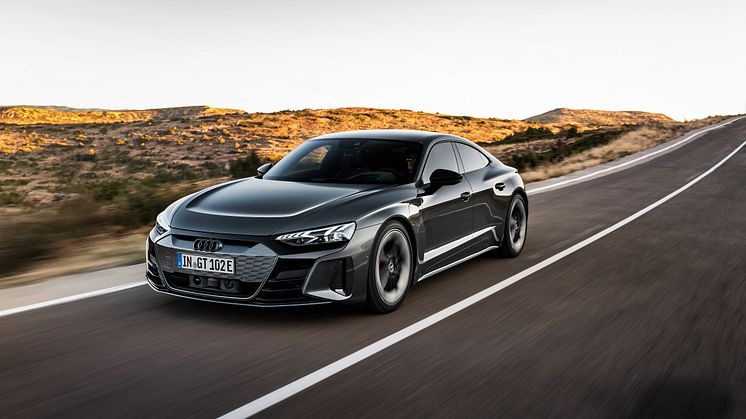Audi RS e-tron GT (Daytonagrå)