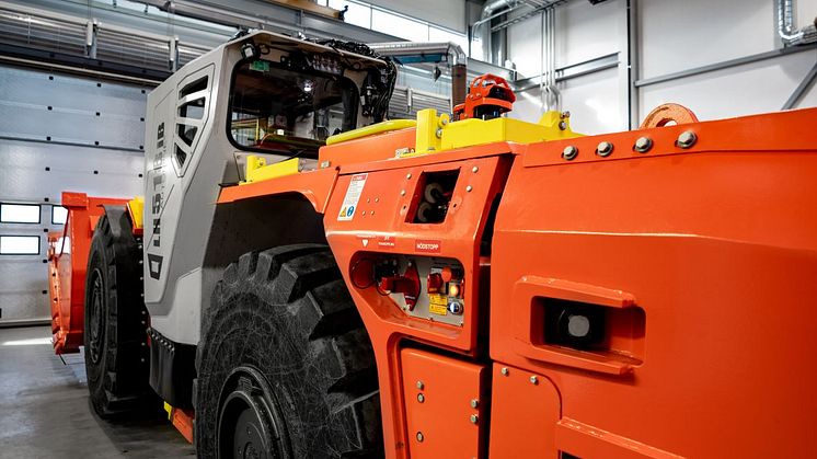 Sandvik lanserar batterielektriska lastaren Toro™ LH518iB förberedd för automation med AutoMine®