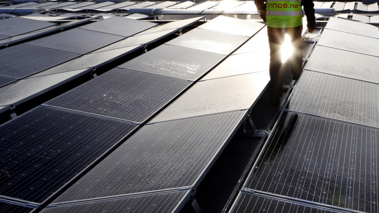Rapport- Solcellesystemer og sol i systemet