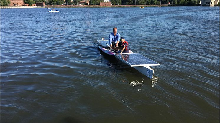 Team der TH Wildau siegte mit dem Eigenbau „SUNcaTcHer“ bei der internationalen Solar Regatta in Kaliningrad/Russland