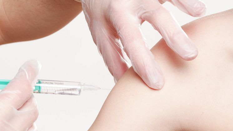 vaccination-2722937_1920