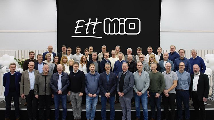 Mio skriver historia